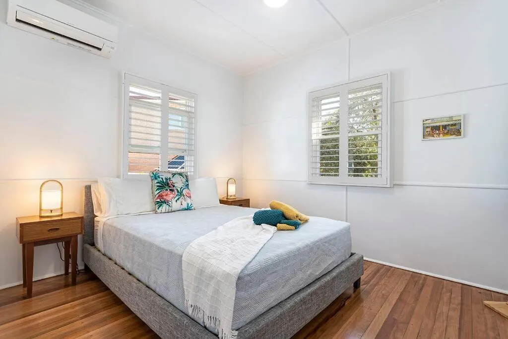 Holiday home Stylish 1950S Moffat Beach House Villa Caloundra