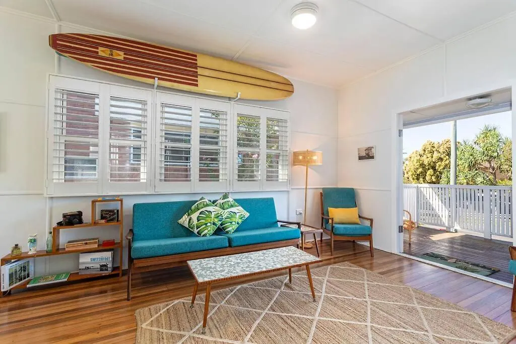 Stylish 1950S Moffat Beach House Villa Caloundra Holiday home