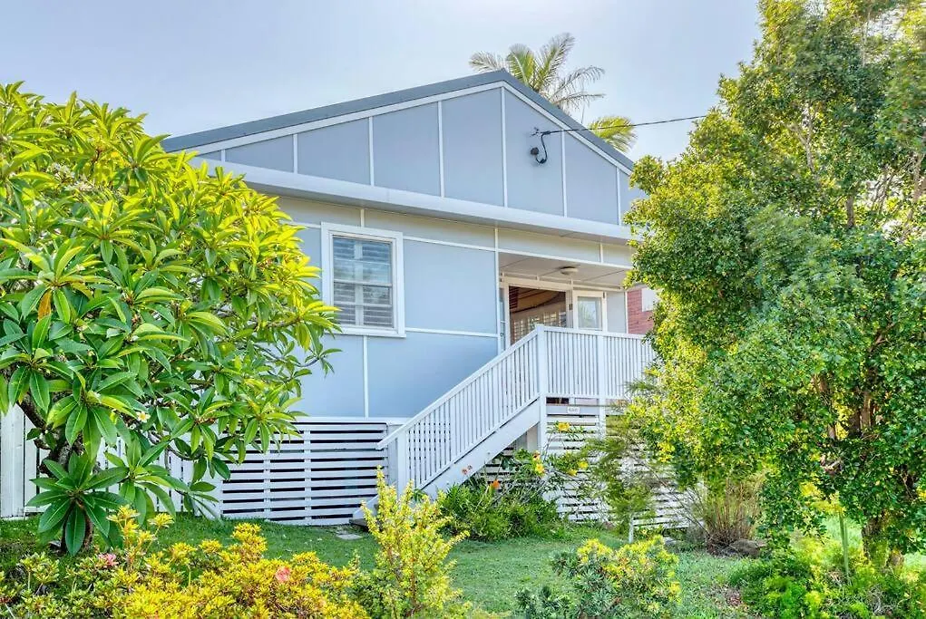 Stylish 1950S Moffat Beach House Villa Caloundra Holiday home